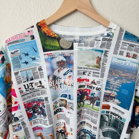 San Diego Union Tribune Mens Novelty Newspaper Collage Events T-Shirt Size Large - Picture 2 of 7